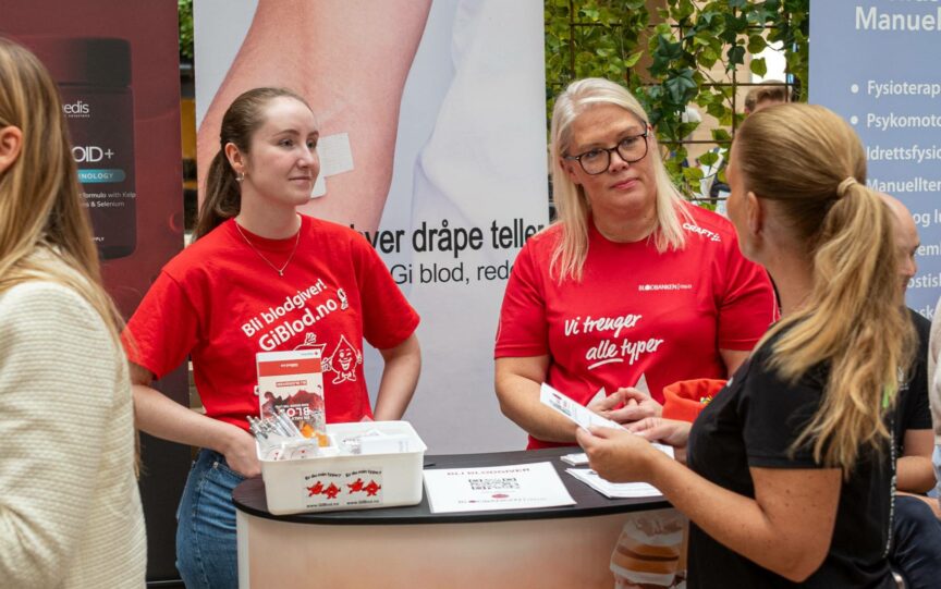 Blodbanken på stand – med smil og engasjement